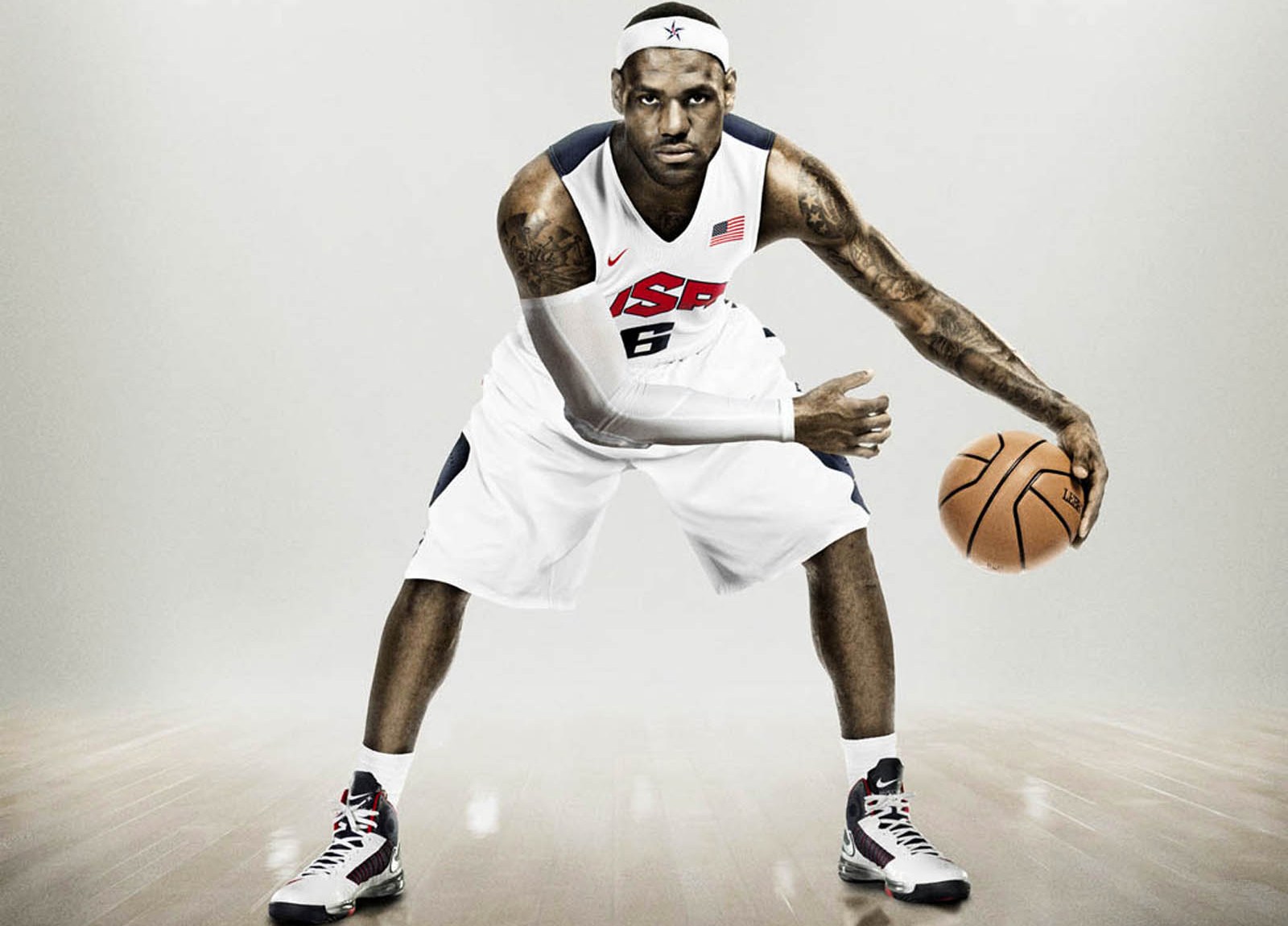 媒体人：山东泰山新赛季教练配置计划是韩鹏+外籍助教（媒体人透露：山东泰山新赛季教练组将由韩鹏联手外籍助教）