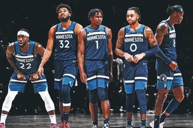 周琦，作为中国篮球的佼佼者，他的成长历程充满了奋斗与拼搏。（中国篮坛翘楚周琦的成长之路：写满奋斗与拼搏）