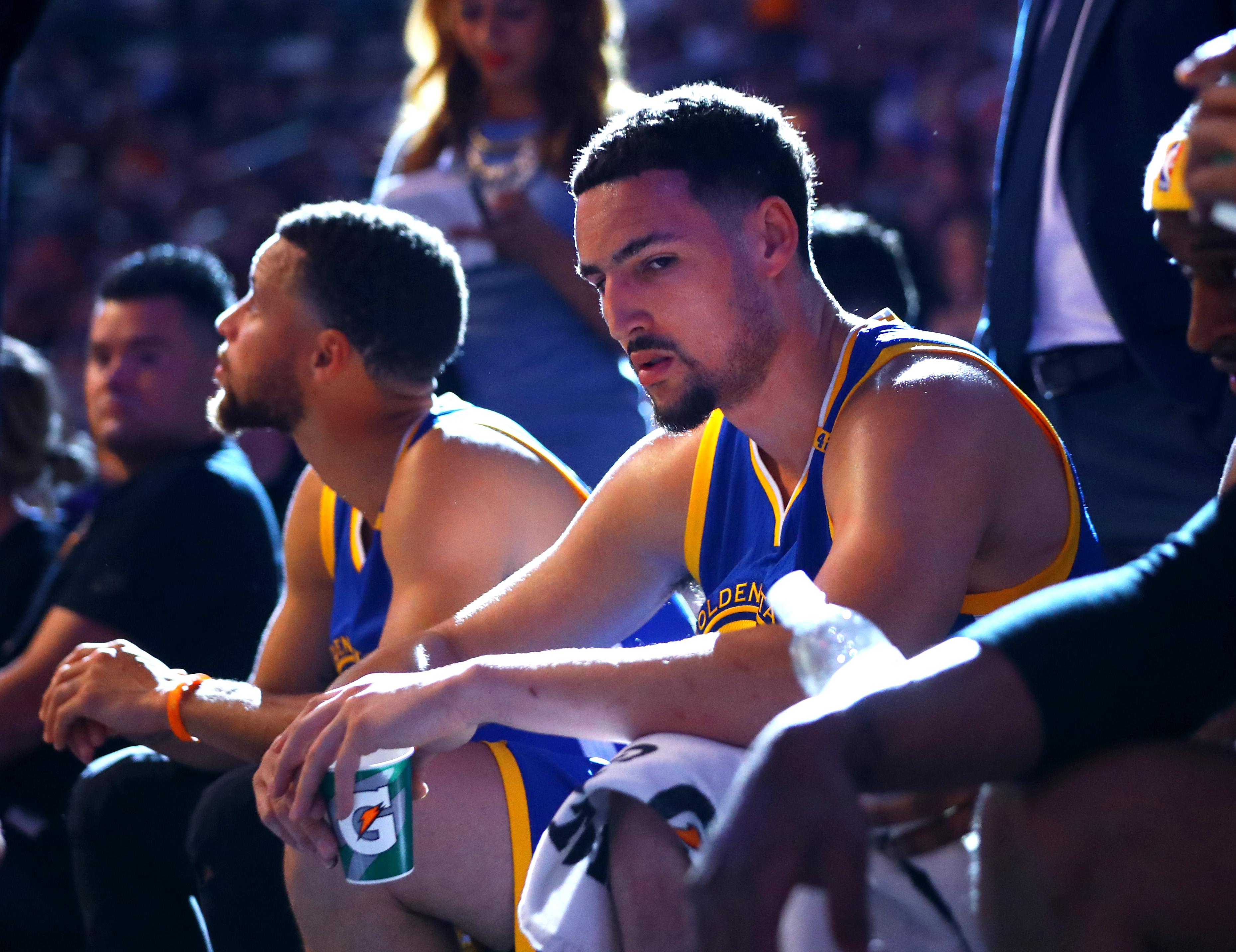 即将迎战巴萨，跟队：切尔西将在斯坦福桥门口树立帕尔默冰雕（战巴萨在即，切尔西将在斯坦福桥外竖立帕尔默冰雕）