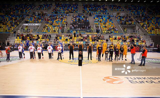 汤普森全场最高22分，独行侠5人得分上双不敌灰熊（汤普森22分全场最高，独行侠五人上双仍负灰熊）