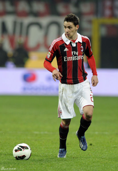 阿德巴约弧顶压哨绝杀三分不中，热火105-106惜败魔术（阿德巴约弧顶压哨三分偏出，热火105-106憾负魔术）