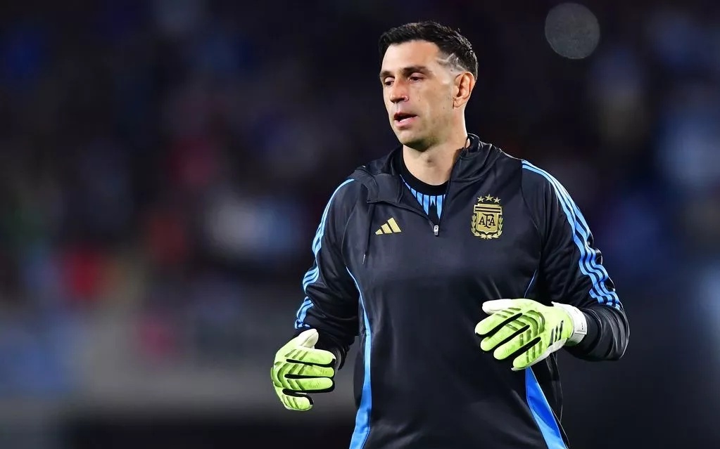 利兹联主帅：战胜蓝军让球队重获信心，利物浦能拿到欧冠席位（利兹联主帅：击败蓝军重振士气，利物浦有望锁定欧冠名额）