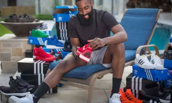 字母哥谈21000分：很开心但这不是终点，下一场比赛必须要赢（字母哥达成21000分：开心但不止步，下一战势在必得）