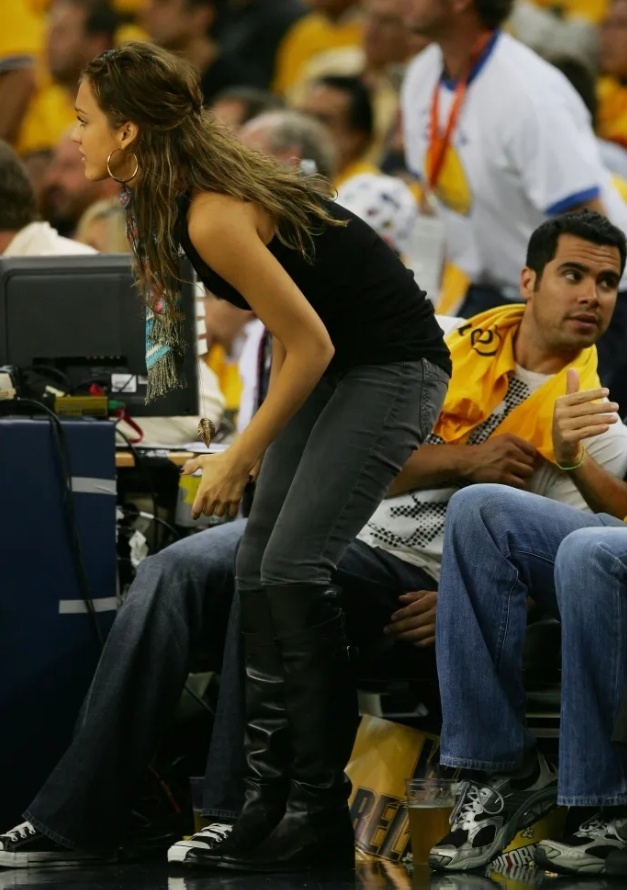 CBA收视率暴涨，外援主宰胜负？名嘴给出独特观点，潜力赛引争议（CBA收视率飙升，外援左右胜负？名嘴抛新观点，“潜力赛”引热议）