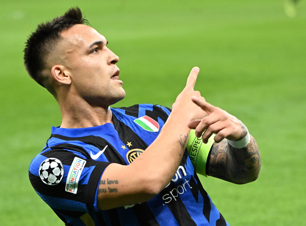 澳超前瞻：奥克兰FC中卫火线复出，喷气机联赛颓势难止（澳超前瞻：奥克兰FC后防核心及时归队，喷气机难扭颓势）