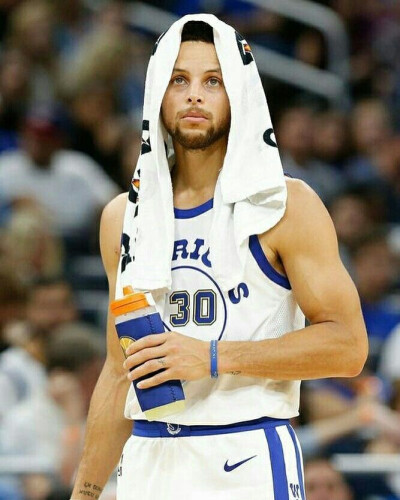 阿斯列本赛季西甲球员薪资TOP25：姆巴佩3125万欧年薪居首（阿斯盘点本季西甲球员薪资TOP25：姆巴佩以3125万欧年薪居首）