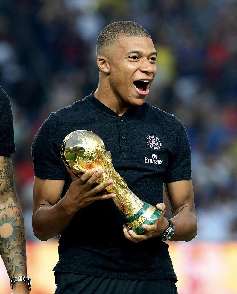 巴尔达诺：皇马想念克罗斯和莫德里奇，球队需要掌控比赛后腰（巴尔达诺：皇马怀念克罗斯与莫德里奇，急需一名掌控节奏的后腰）