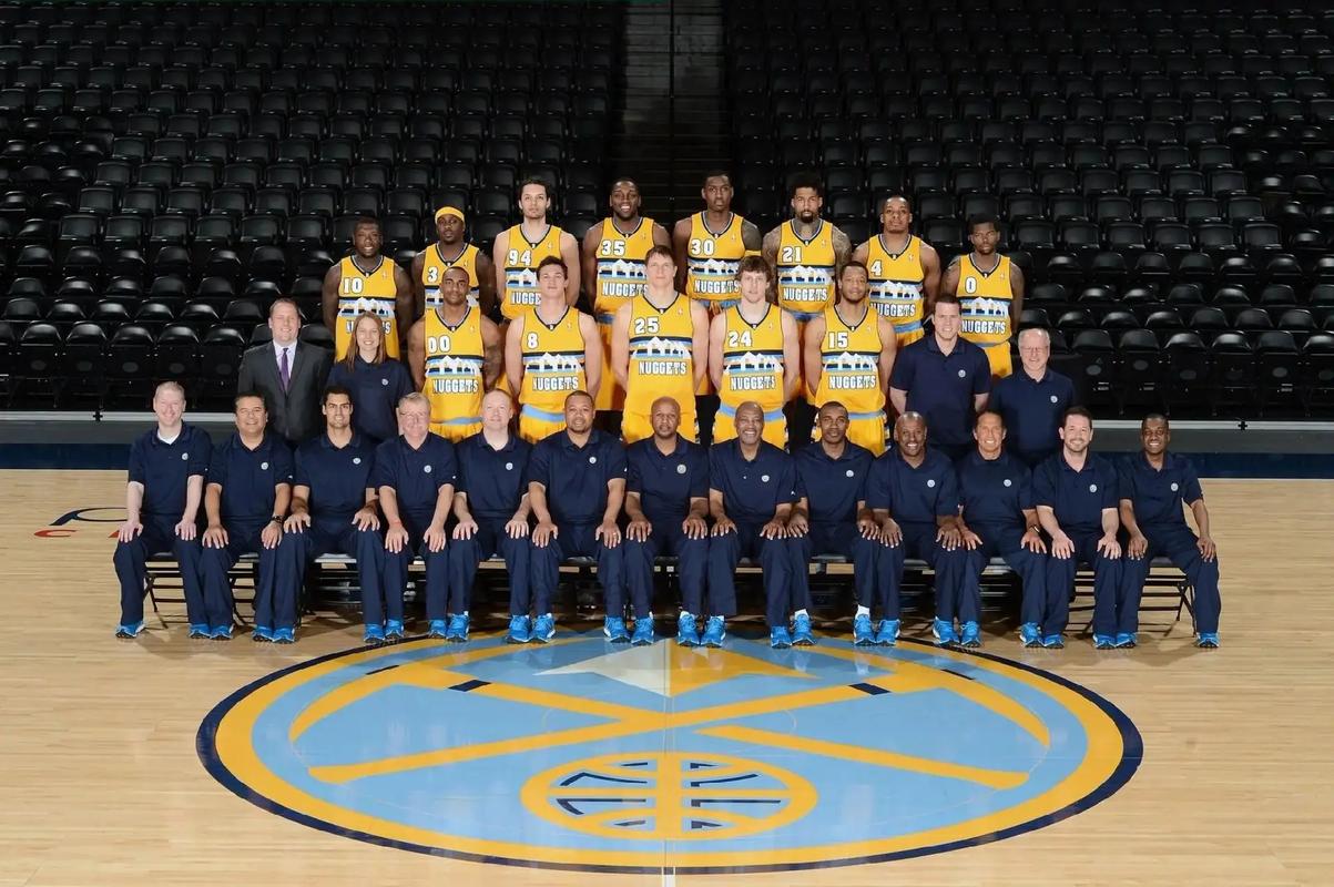 东契奇：每个人都必须付出更多努力 这需要从我带头做起（东契奇：我要以身作则，球队每个人都得更努力）