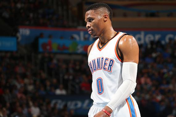 非常关键！徐杰带伤出战9中5得到13分4助攻（关键时刻挺身而出！徐杰带伤出场9投5中贡献13分4助攻）