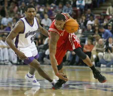 手感火热！穆雷&小哈达威合砍47分6篮板4助攻（状态火爆！穆雷与小哈达威联手砍下47分6篮板4助攻）