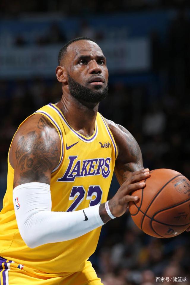 西甲：巴萨4-1大胜瓦伦西亚（西甲：巴塞罗那4-1轻取瓦伦西亚）