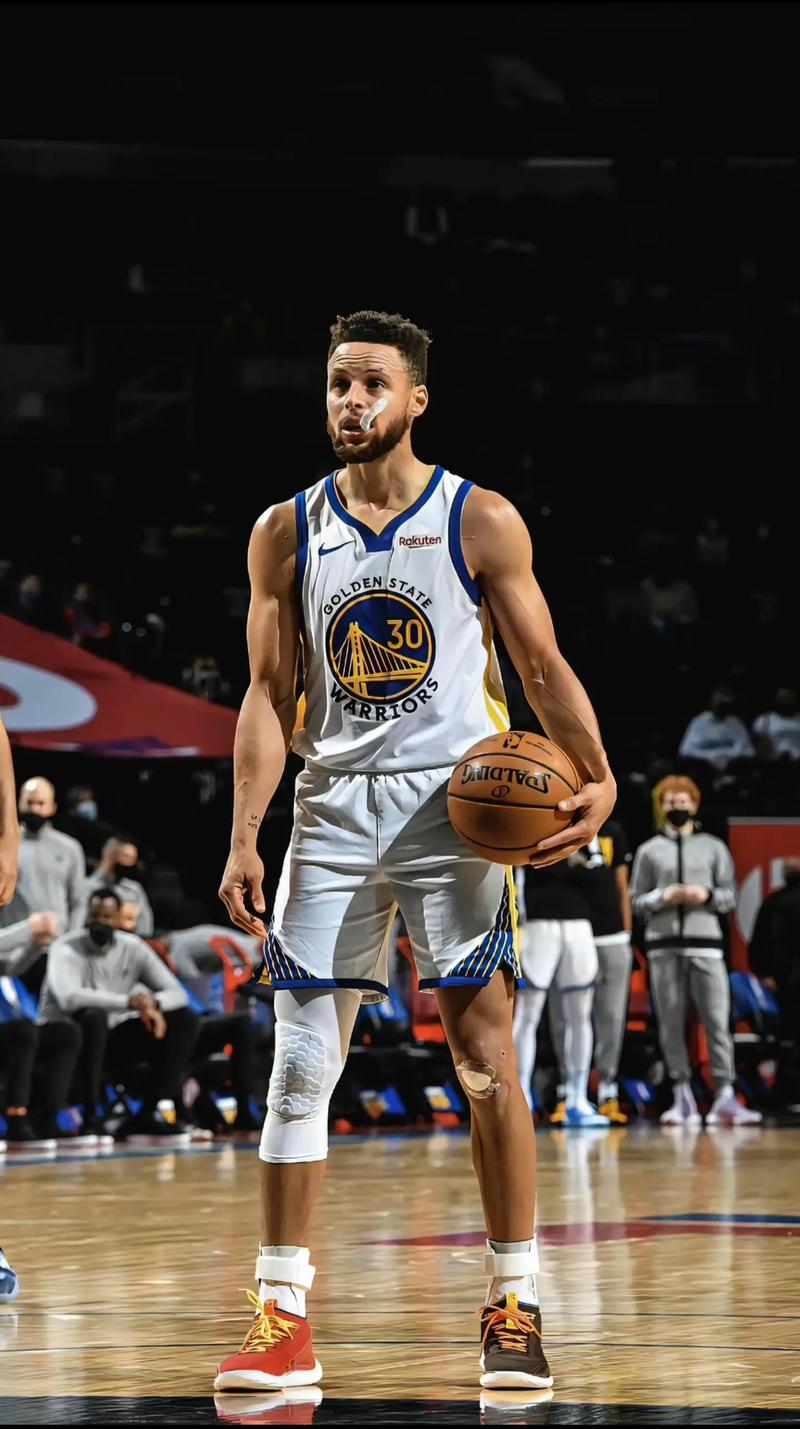 沙特消息人士：我们正在密切关注萨拉赫，但尚未与利物浦谈判（沙特方面：正密切关注萨拉赫，与利物浦尚未开启谈判）